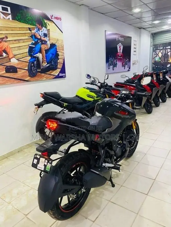 Hero Hunk 160R Brand New 2026
