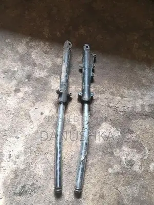 ඉස්සරහ පෝකක් දෙක