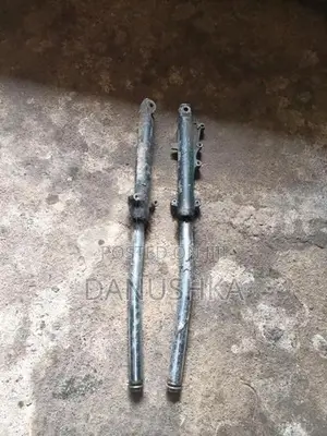 ඉස්සරහ පෝකක් දෙක