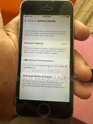 Apple iPhone SE (Used)