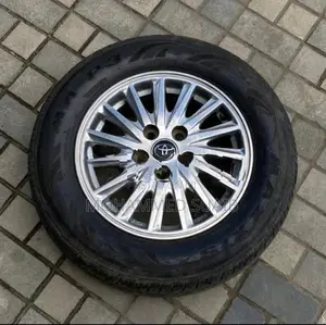 Toyota Voxy 15’ Alloy Wheels With 205/65R 15 Maxxis Tires