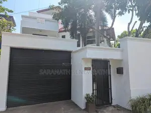 Luxury House - GOOD DEAL Gampaha City