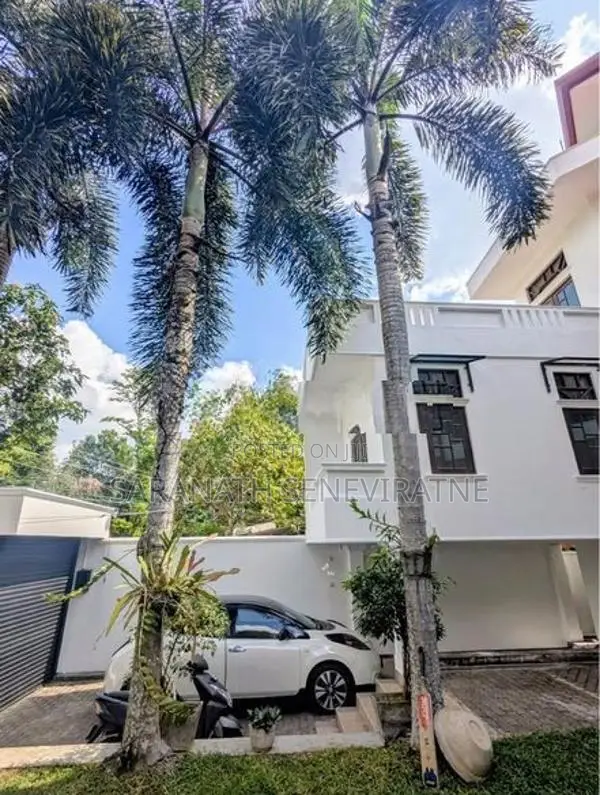 Luxury House - GOOD DEAL Gampaha City