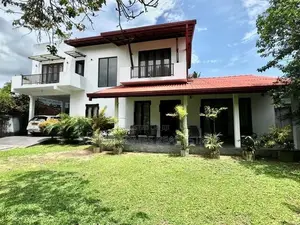 Spacious 5-Bedroom House for Sale in Attidiya