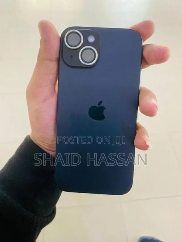 Apple iPhone 15 (Used)