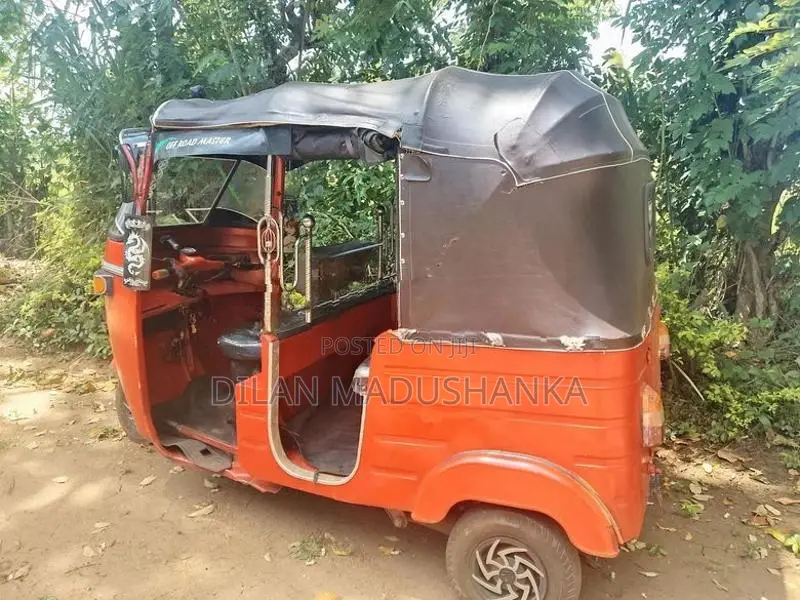 Bajaj RE 204 1998
