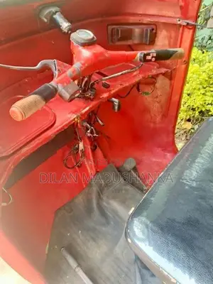 Bajaj RE 204 1998