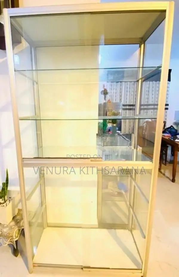 Glass Showroom Cases