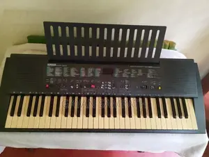 Yamaha PSR 200
