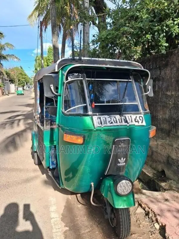 Bajaj RE 2005