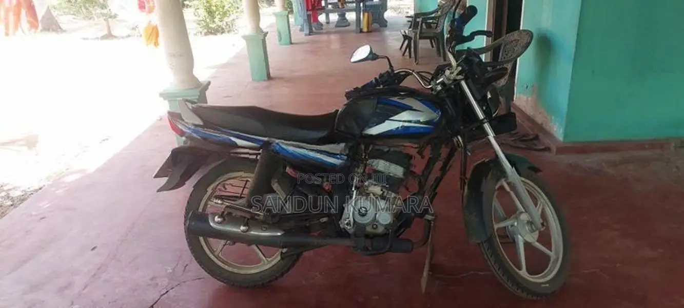 Bajaj CT100 ES 2020