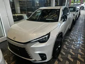 Lexus LBX Hybrid Relax 2024