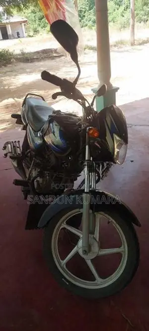 Bajaj CT100 ES 2020