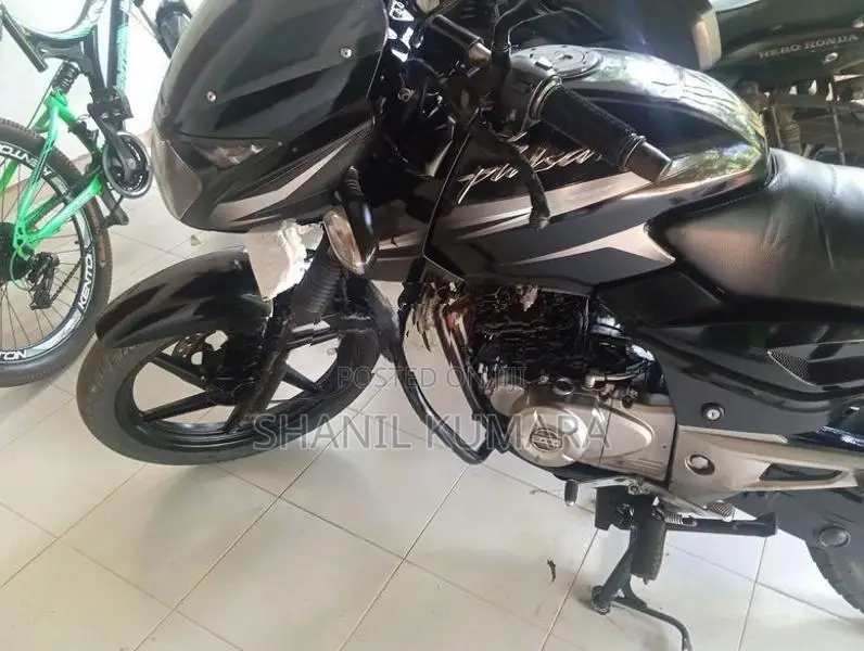 Bajaj Pulsar 150 2016