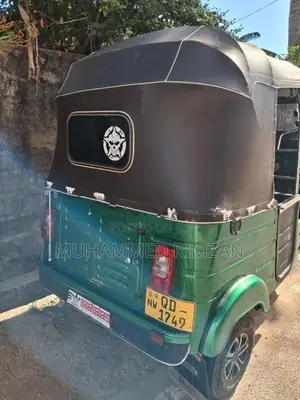 Bajaj RE 2005