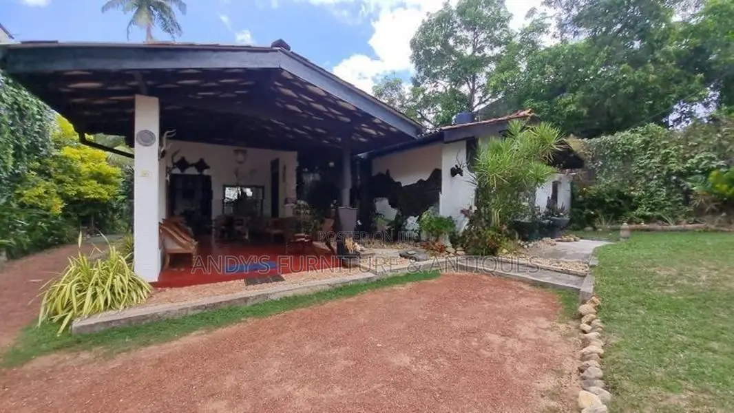 Two Bedroom Holiday Bungalow in Kiribathgoda with Ac
