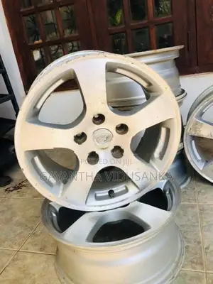 Hyundai 15 Inches Alloy Wheel