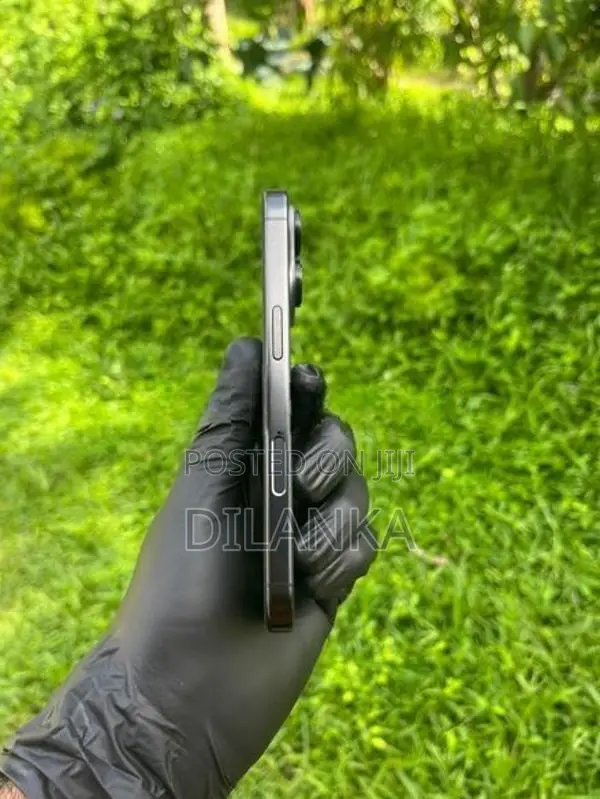 Apple iPhone 16 Pro (Used)