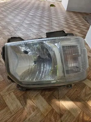 KDH 2016 Headlights