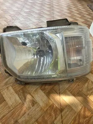 KDH 2016 Headlights