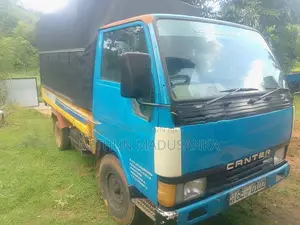 Mitsubishi Canter 1993