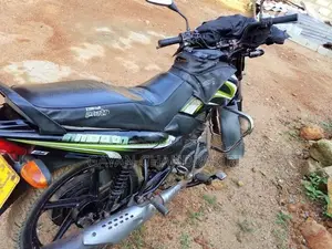 TVS Metro 2015