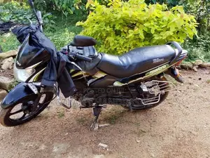 TVS Metro 2015
