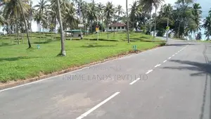 මාතර ලැබීමෙන් බිම් කොටස්