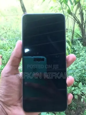 Xiaomi 12 (Used)