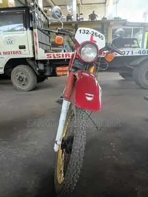 Honda XLR 1990