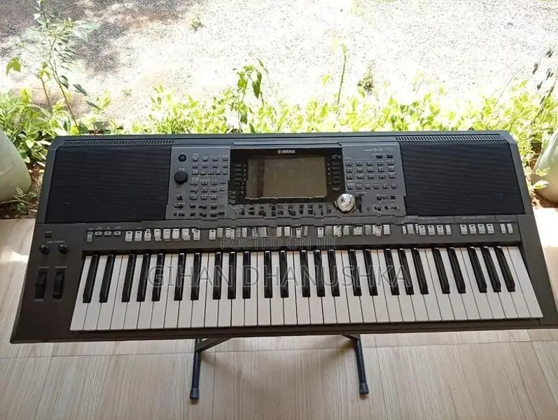 Yamaha PSR-S970 Arranger Keyboard