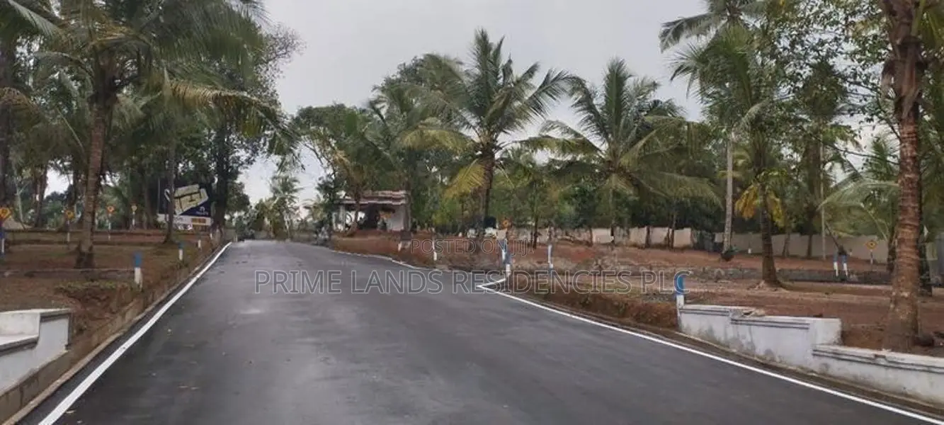 කඩවතින් අගනා බිම් කොටස් විකිණීමට