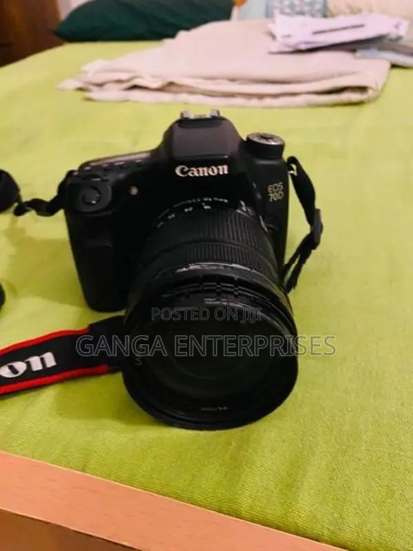 Canon EOS 70D Camera