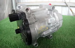 Yaris AC Compressor - KSP210 ( almost new )