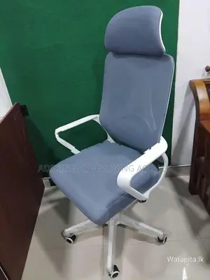 Brand new Head rest office chair