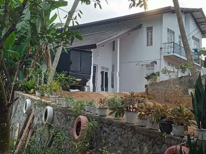 ගොඩගම හොමගම නගරයට 600m දුරින් පිහිටී දේමහල් නිවසක් විකිනිමට