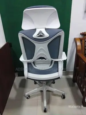Brand new Head rest office chair