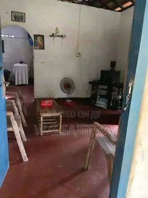 Land for Sale with Annex in Negombo, Kochchikade