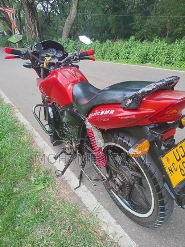 TVS Apache 2008
