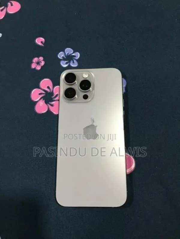 Apple iPhone 15 Pro Max 512GB (Used)