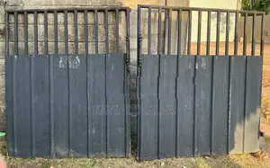 Plain Gates