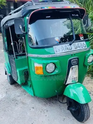 Bajaj RE 2013