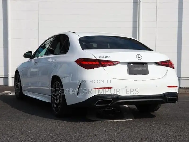 Mercedes Benz C200 AMGLine 2025
