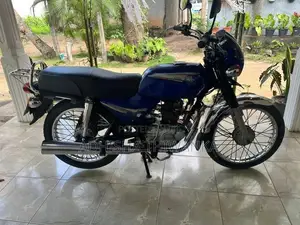 Bajaj Boxer 2005