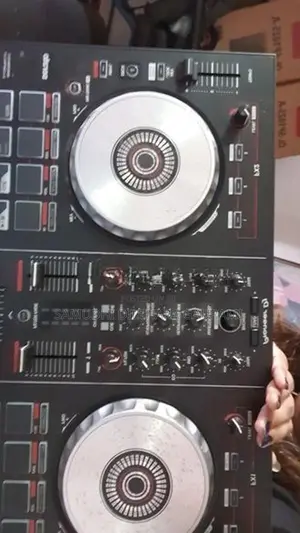 DJ Pioneer Serato S2B Controller