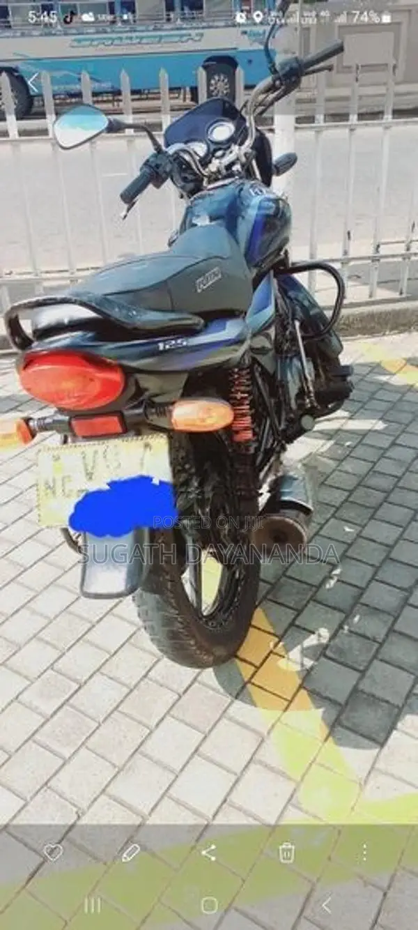 Bajaj Platina 125 2010
