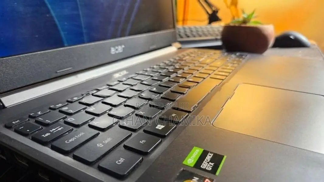 Acer Aspire 7 Laptop