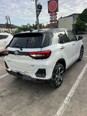 Toyota Raize Z Hybrid 4 Way 2026