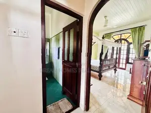 Luxury House for Sale in Battaramulla