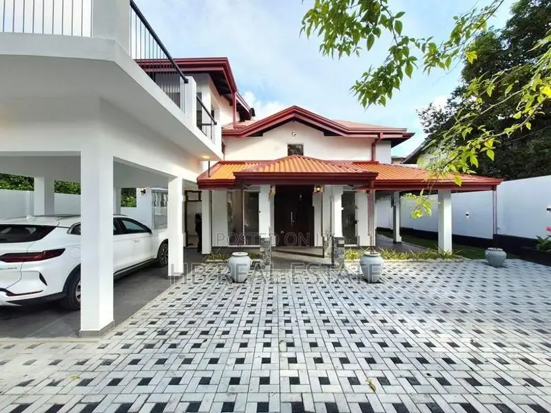 Piliyandala Architecture Designed Super Luxury Two Storey House